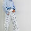 Jeans à fleurs bleues – Image 4