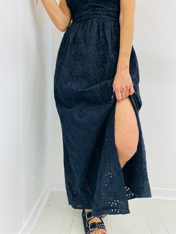 Robe Shana – Image 3