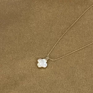 Collier fleur