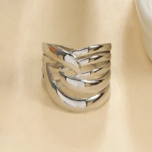 Bague entrelacée