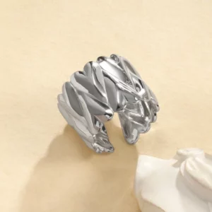 Bague torsadée