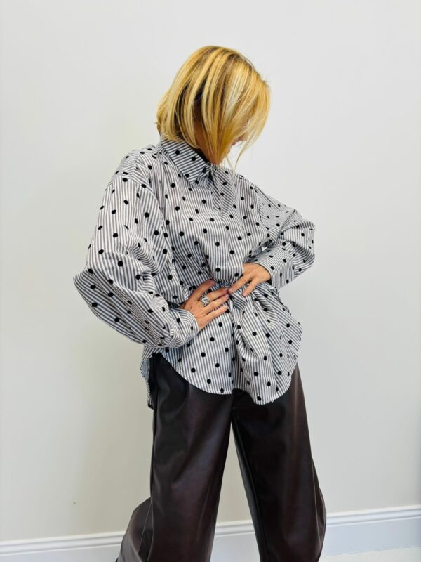 Chemise à pois
