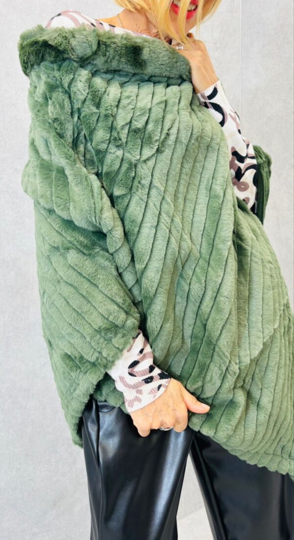 Poncho Soline